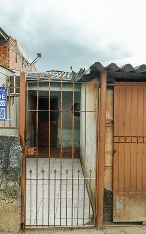Casa à venda com 90m², 2 quartos e 1 vagaFachada