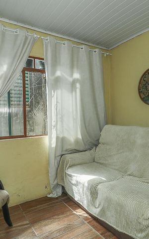 Casa à venda com 90m², 2 quartos e 1 vagaSala