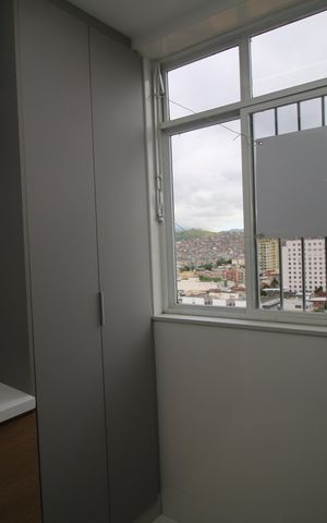 Apartamento à venda com 105m², 3 quartos e 1 vagaÁrea de Serviço
