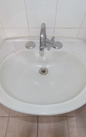 Apartamento à venda com 100m², 2 quartos e sem vaga Apartamento à venda com 100m², 2 quartos e sem vagaBanheiro