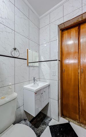 Casa à venda com 106m², 2 quartos e 1 vagaBanheiro da Suíte 1