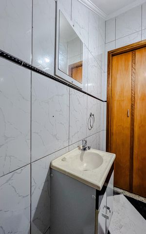 Casa à venda com 106m², 2 quartos e 1 vagaLavabo