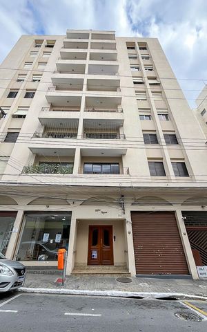 Apartamento para alugar com 78m², 2 quartos e sem vagaFachada 