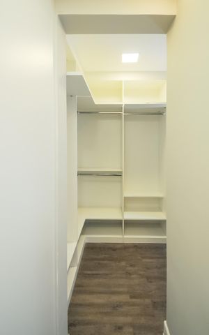 Apartamento à venda com 130m², 3 quartos e 2 vagasCloset  Suíte 2