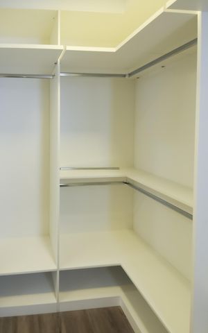 Apartamento à venda com 130m², 3 quartos e 2 vagasCloset  Suíte 2