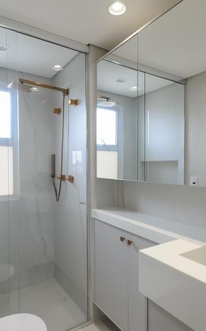 Apartamento à venda com 130m², 3 quartos e 2 vagasBanheiro da Suíte 1