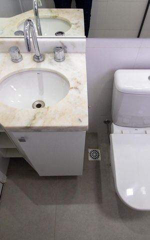 Apartamento para alugar com 71m², 2 quartos e 2 vagas Apartamento para alugar com 71m², 2 quartos e 2 vagasBanheiro da Suíte