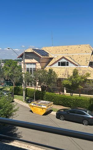 Casa de condomínio à venda com 252m², 4 quartos e 4 vagasVaranda 1