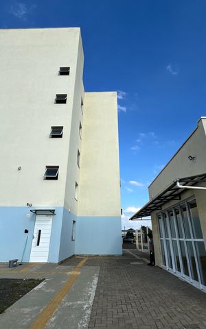 Apartamento à venda com 45m², 2 quartos e 1 vaga Apartamento à venda com 45m², 2 quartos e 1 vagaFachada