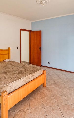 Casa para alugar com 360m², 5 quartos e 2 vagas Casa para alugar com 360m², 5 quartos e 2 vagasQuarto
