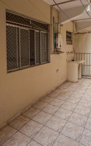 Casa para alugar com 360m², 5 quartos e 2 vagas Casa para alugar com 360m², 5 quartos e 2 vagasÁrea de Serviço 2