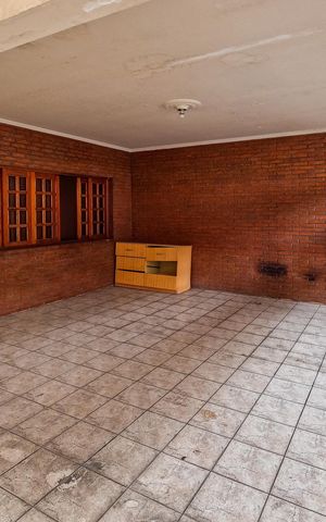 Casa para alugar com 360m², 5 quartos e 2 vagas Casa para alugar com 360m², 5 quartos e 2 vagasÁrea comum