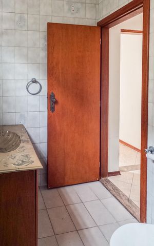 Casa para alugar com 360m², 5 quartos e 2 vagas Casa para alugar com 360m², 5 quartos e 2 vagasBanheiro 3
