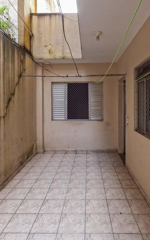 Casa para alugar com 360m², 5 quartos e 2 vagas Casa para alugar com 360m², 5 quartos e 2 vagasÁrea de Serviço 3