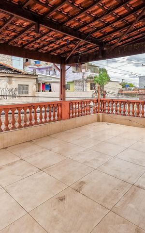 Casa para alugar com 360m², 5 quartos e 2 vagas Casa para alugar com 360m², 5 quartos e 2 vagasÁrea comum