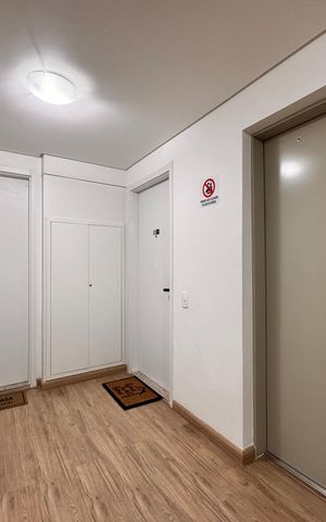 Apartamento à venda com 65m², 2 quartos e 1 vaga Apartamento à venda com 65m², 2 quartos e 1 vagaHall de entrada