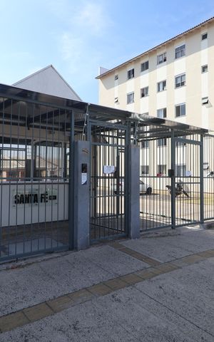 Apartamento à venda com 60m², 2 quartos e 1 vagaFachada e portaria