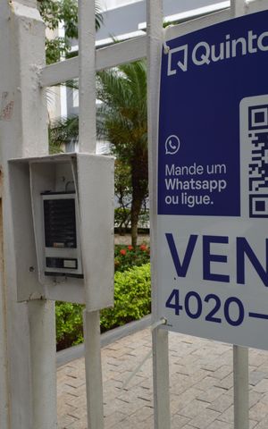 Apartamento à venda com 130m², 2 quartos e 1 vagaPlaquinha