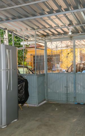 Casa à venda com 732m², 8 quartos e 8 vagasEscritório Externo