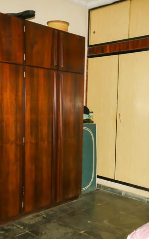 Casa à venda com 732m², 8 quartos e 8 vagasQuarto 3 - Casa 1