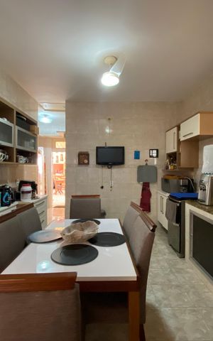 Casa à venda com 200m², 5 quartos e 4 vagas