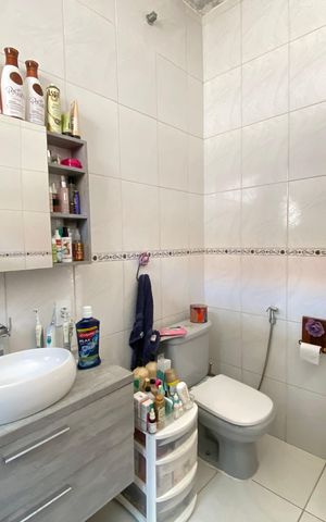 Casa à venda com 200m², 5 quartos e 4 vagas