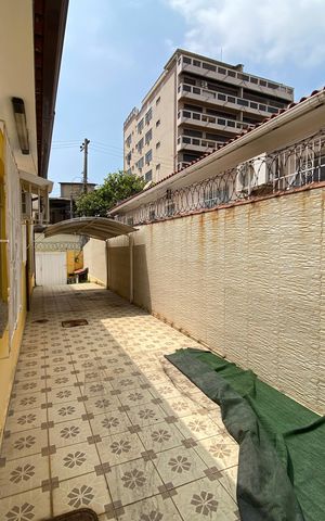 Casa à venda com 200m², 5 quartos e 4 vagas
