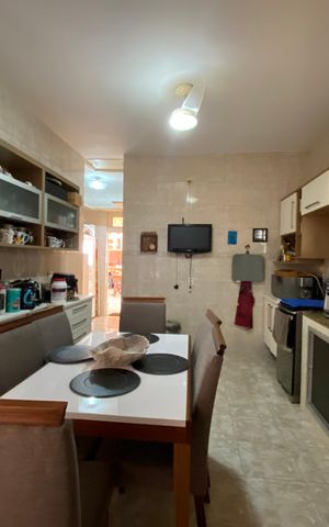 Casa à venda com 200m², 5 quartos e 4 vagas