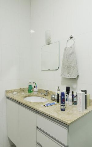 Casa à venda com 240m², 3 quartos e 4 vagas Casa à venda com 240m², 3 quartos e 4 vagasBanheiro da Suíte