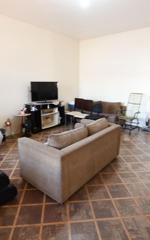 Casa à venda com 260m², 4 quartos e 4 vagasSala