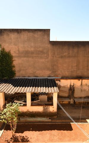 Casa à venda com 260m², 4 quartos e 4 vagasEscritório - Vista