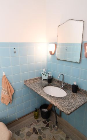Casa à venda com 260m², 4 quartos e 4 vagasBanheiro
