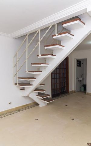 Casa de condomínio à venda com 100m², 2 quartos e 2 vagas Casa de condomínio à venda com 100m², 2 quartos e 2 vagasSala