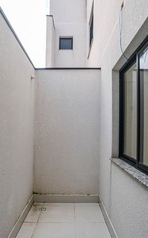 Casa à venda com 194m², 3 quartos e 4 vagas Casa à venda com 194m², 3 quartos e 4 vagasÁrea de Serviço