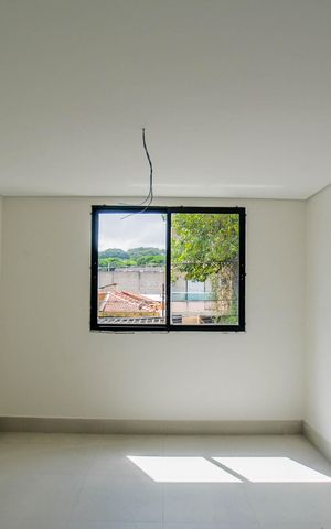 Casa à venda com 194m², 3 quartos e 4 vagas Casa à venda com 194m², 3 quartos e 4 vagasCozinha