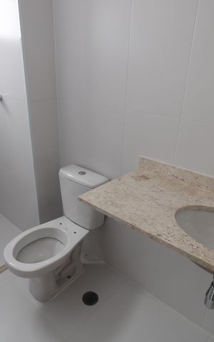 Apartamento à venda com 66m², 2 quartos e 1 vagaQuarto 1 - Banheiro