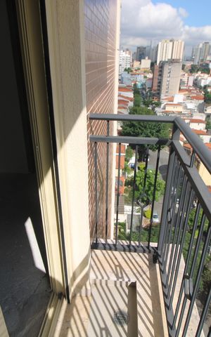 Apartamento à venda com 66m², 2 quartos e 1 vagaQuarto 2 - Varanda