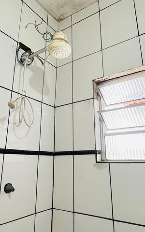 Casa à venda com 260m², 4 quartos e 2 vagas Casa à venda com 260m², 4 quartos e 2 vagasBanheiro de Serviço