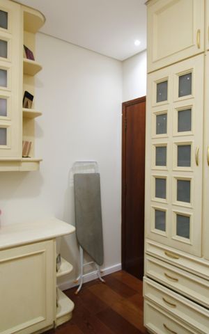 Casa à venda com 300m², 4 quartos e 6 vagasQuarto 2