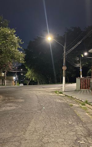 Casa à venda com 300m², 4 quartos e 6 vagas Casa à venda com 300m², 4 quartos e 6 vagasVista da Rua