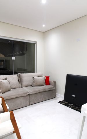 Casa à venda com 300m², 4 quartos e 6 vagasSala de TV