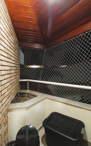 Casa à venda com 300m², 4 quartos e 6 vagasSacada da Suíte 1