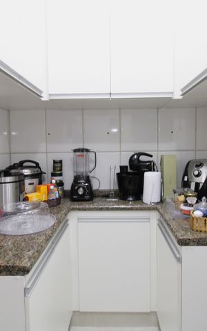 Casa à venda com 300m², 4 quartos e 6 vagasCozinha