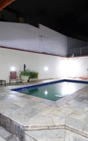 Casa à venda com 300m², 4 quartos e 6 vagasQuintal Gourmet