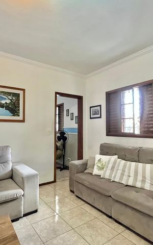 Casa à venda com 500m², 3 quartos e 5 vagasSala