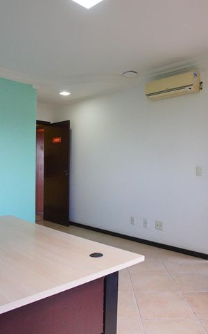 Casa à venda com 330m², 5 quartos e 4 vagasSuíte 2 - Segundo Andar