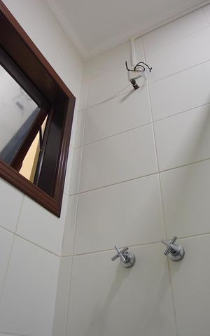 Casa à venda com 330m², 5 quartos e 4 vagasBanheiro da Suíte 1
