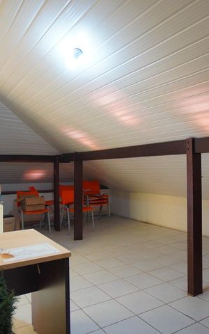 Casa à venda com 330m², 5 quartos e 4 vagasSótão - Segundo Andar