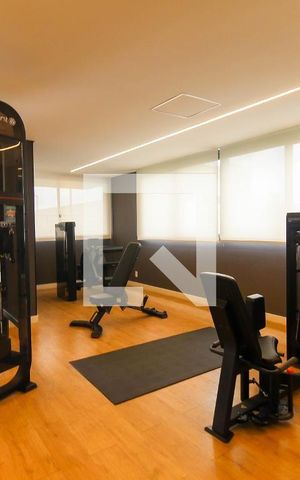Apartamento à venda com 270m², 3 quartos e 2 vagas Apartamento à venda com 270m², 3 quartos e 2 vagasÁrea comum - Academia