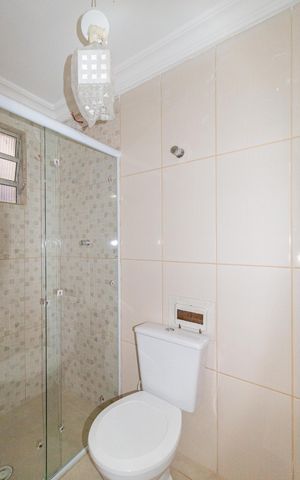 Casa à venda com 250m², 4 quartos e 2 vagas Casa à venda com 250m², 4 quartos e 2 vagasBanheiro da suíte 2